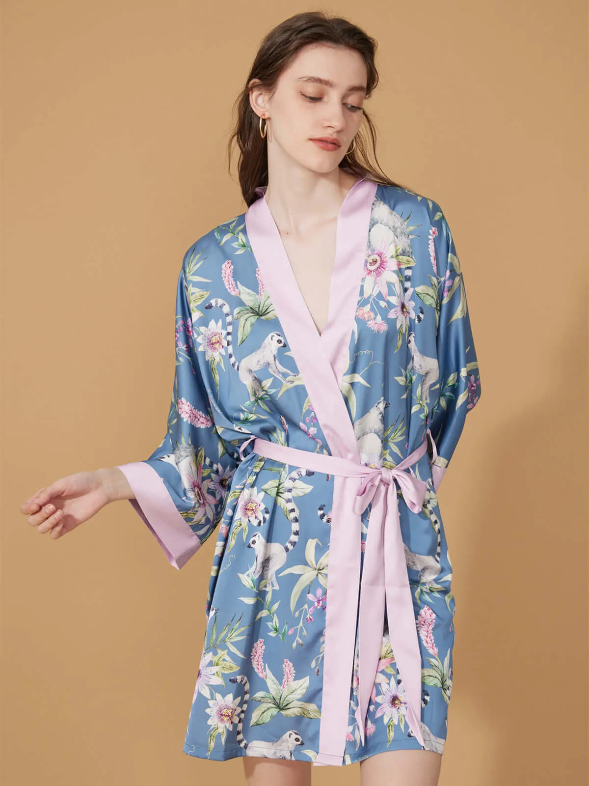 Short Kimono Robe in Blue Forest