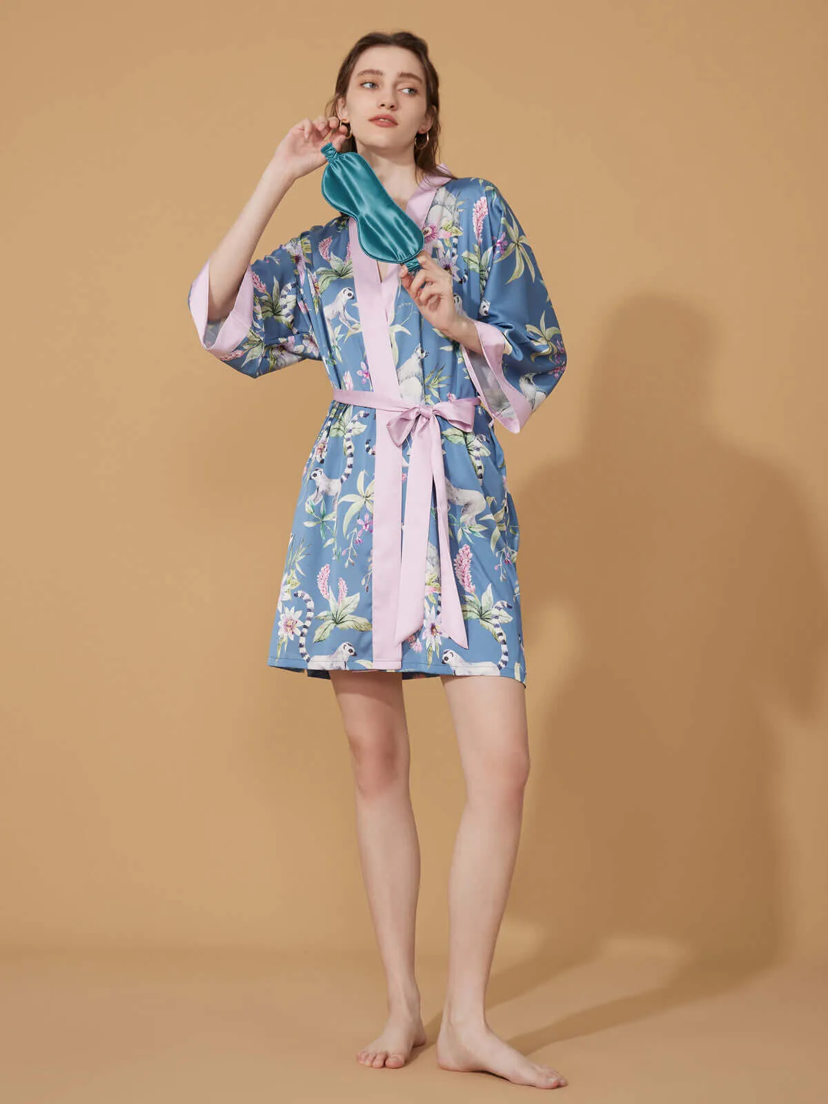 Short Kimono Robe in Blue Forest