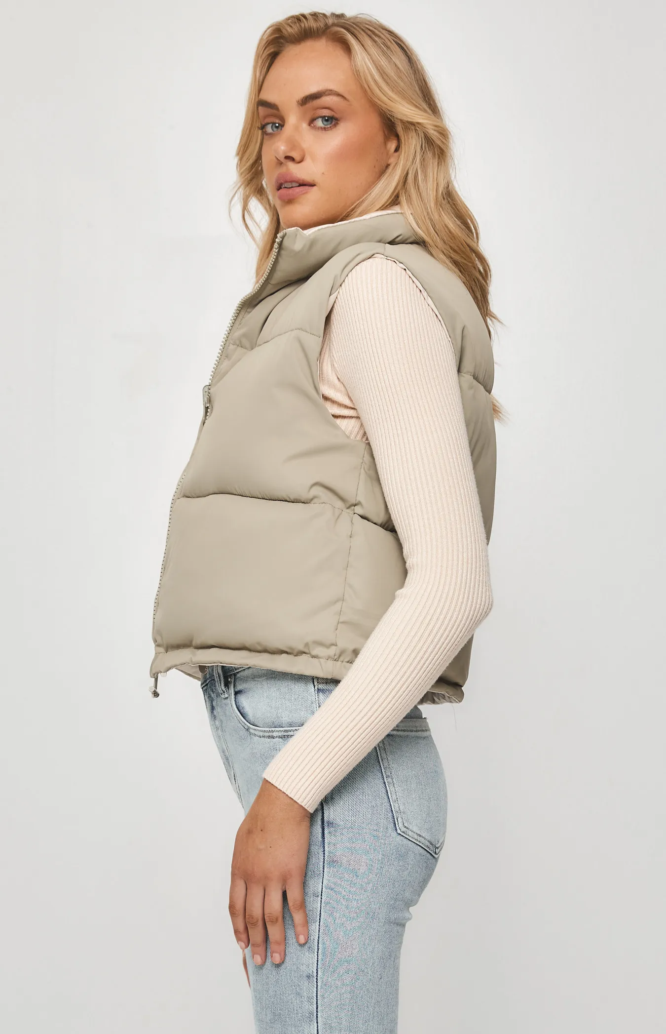 Reversible Puffer Vest (SJT377B)