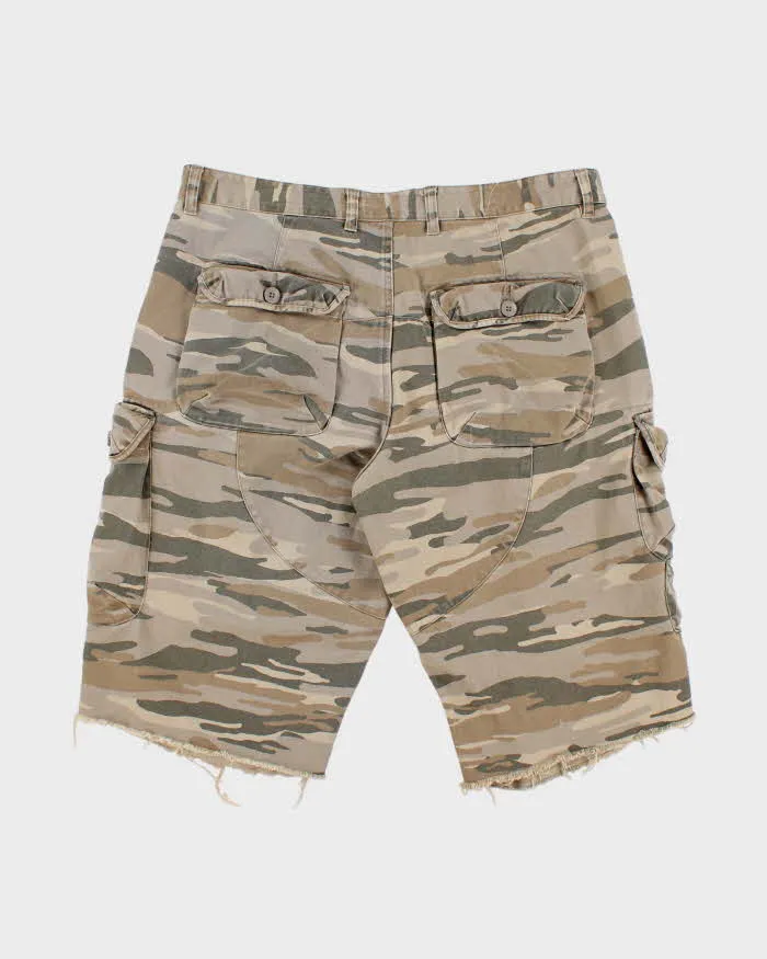 Fashionable Armani Exchange Camo Cargo Shorts for Men - Size W38