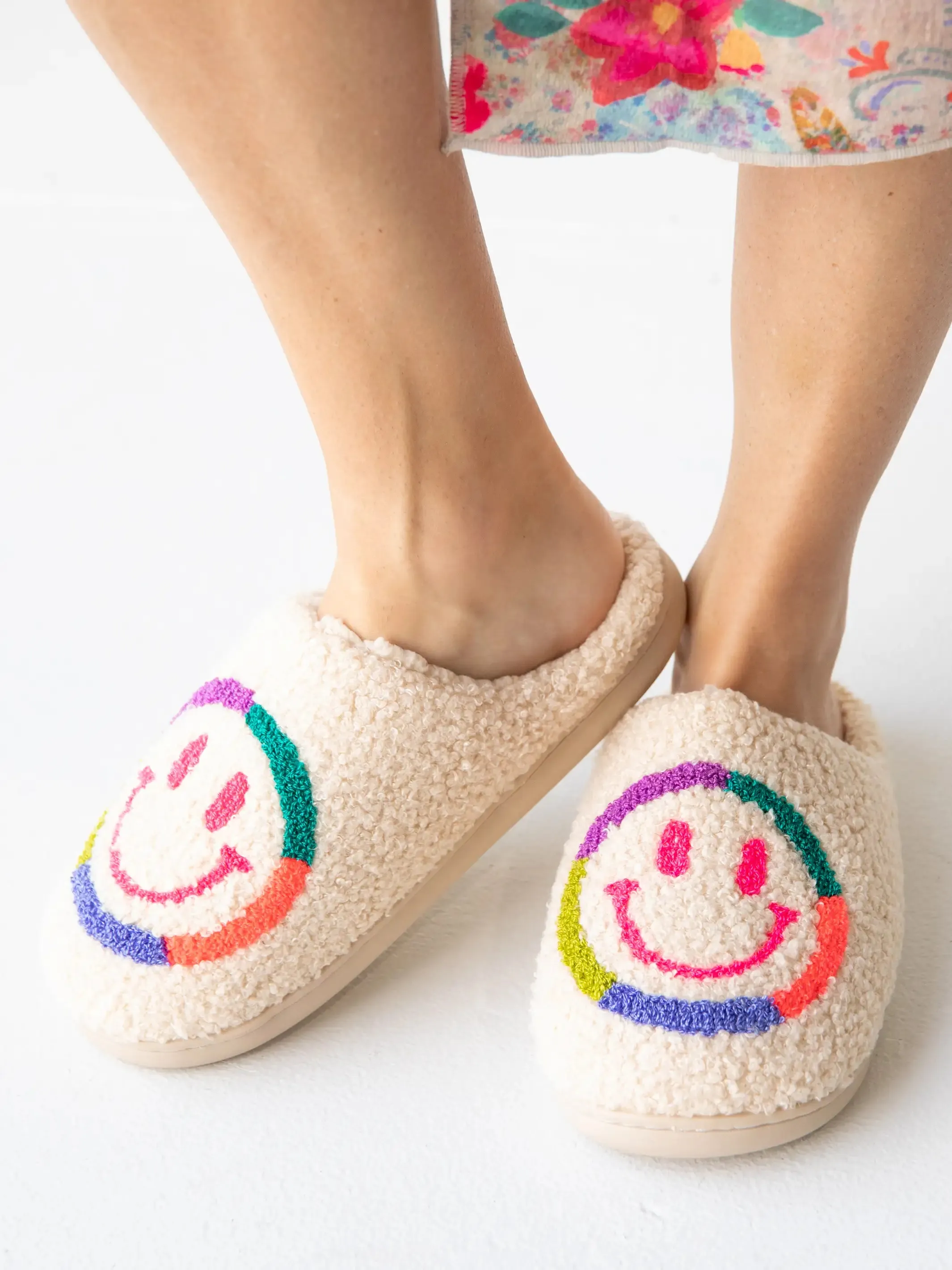 Icon Sherpa Slippers Neon Smiley Face